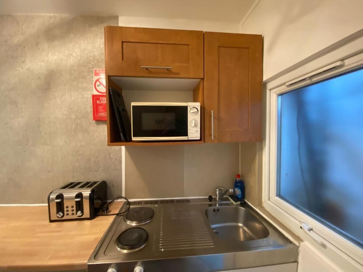 F1-Basement Studio Fits 3 Near Paddington Apartment ลอนดอน ภายนอก รูปภาพ